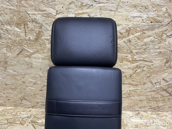 Подлокотник заднего сиденья Toyota Camry 50