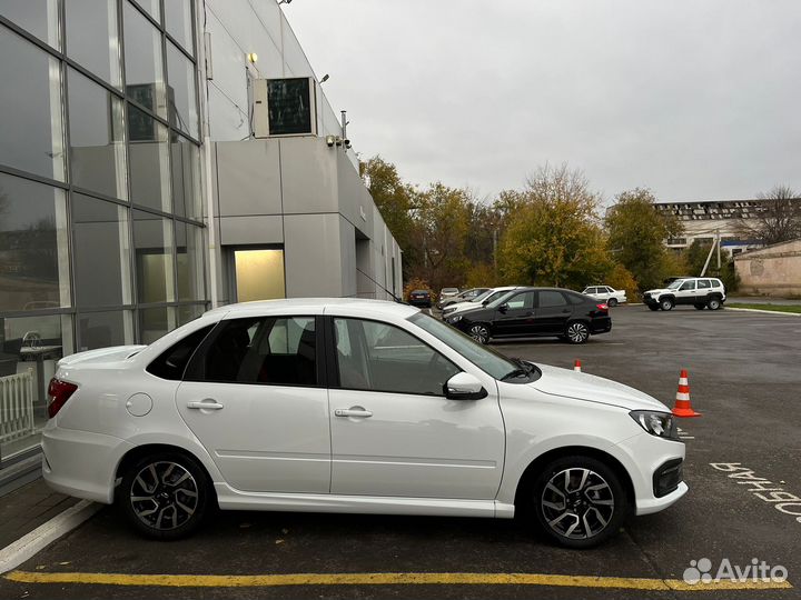 LADA Granta 1.6 МТ, 2023, 10 км