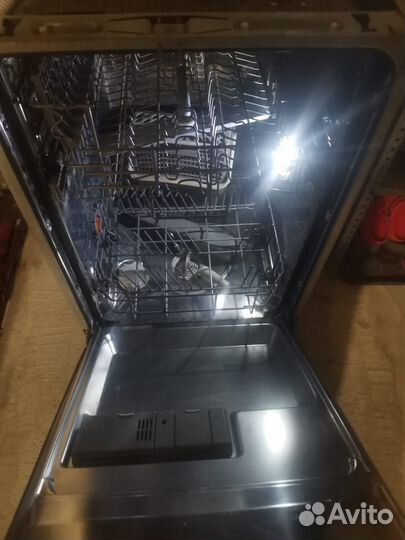 Посудомоечная машина electrolux