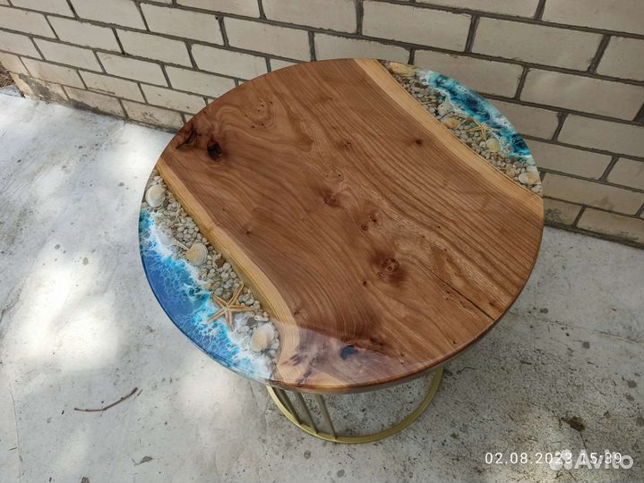 Журнальный столик