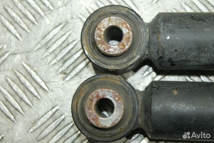 Амортизаторы задние комплект Honda Civic 1 FD 4D