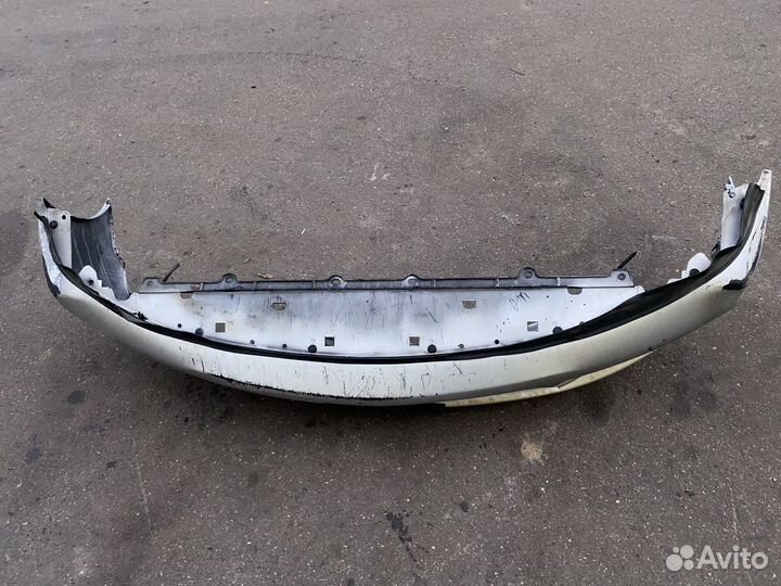 Бампер передний Honda Civic FD1 FD3 имеются царапи