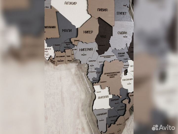 Деревянная карта мира на стену