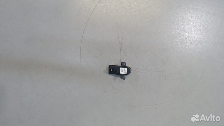 Камера заднего вида Tesla Model Y, 2021