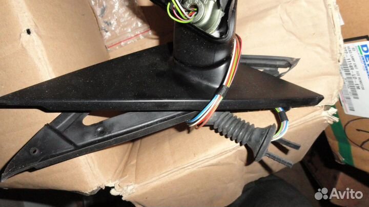 Наружное зеркало с обогревом левое Bmw E39