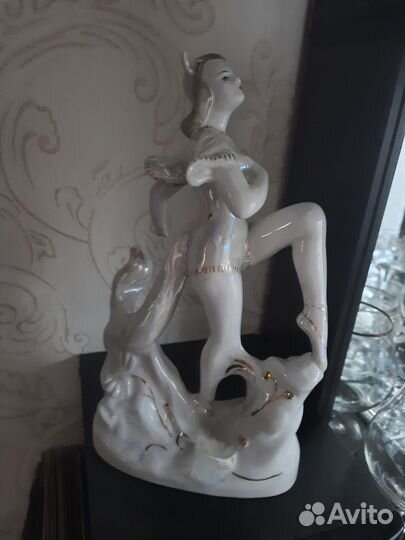 Фарфоровая Статуэтка балерина 