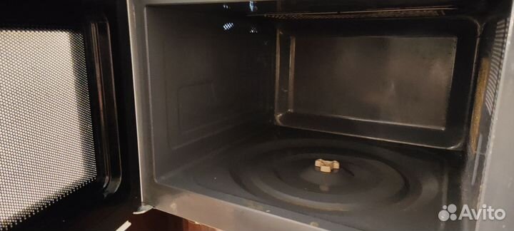 Микроволновая печь redmond