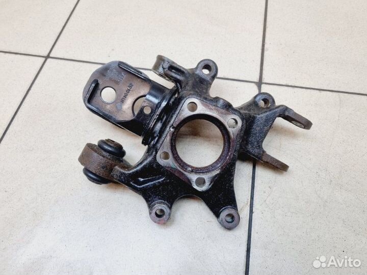 Кулак задний левый Geely Atlas 2.4 4G24 AT 2020