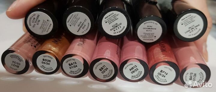 Блеск для губ и помады Мэри Кэй