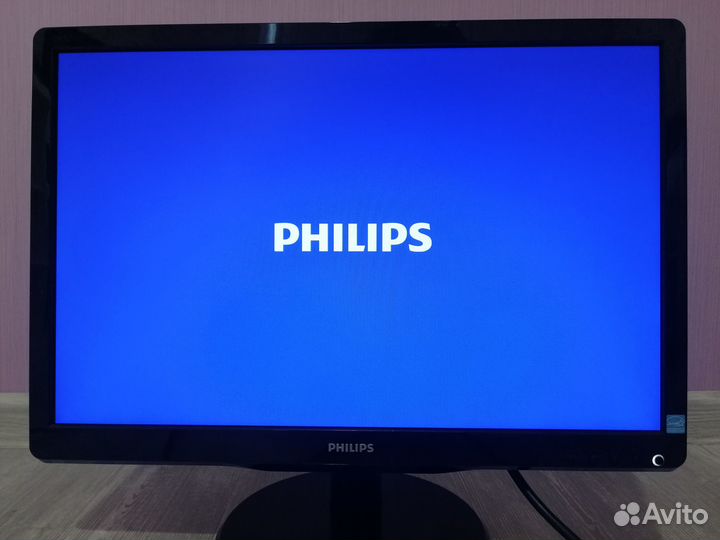 Монитор philips 19
