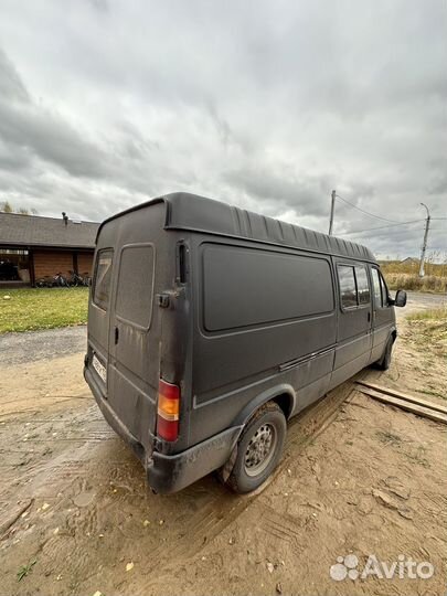 Ford Transit цельнометаллический, 1996