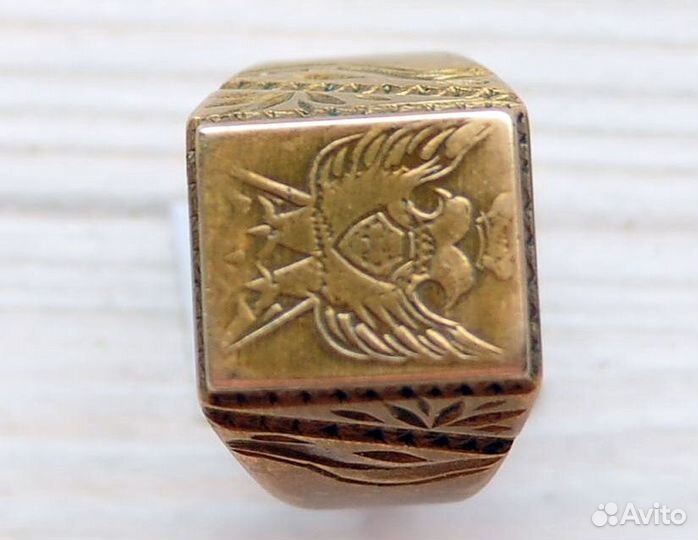Антиквариат. Печатка мелкого чиновника