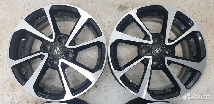 Литые диски на Hyundai Solaris R15 4x100