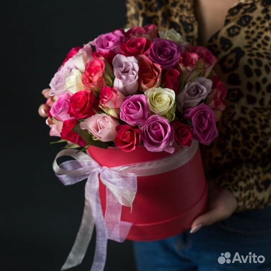 Букет из 51 розы в шляпной коробке