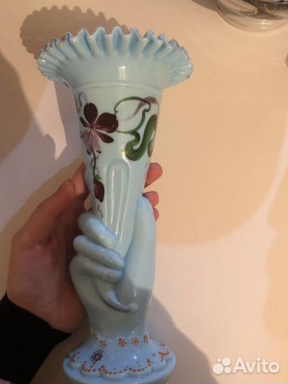 Антикварная ваза