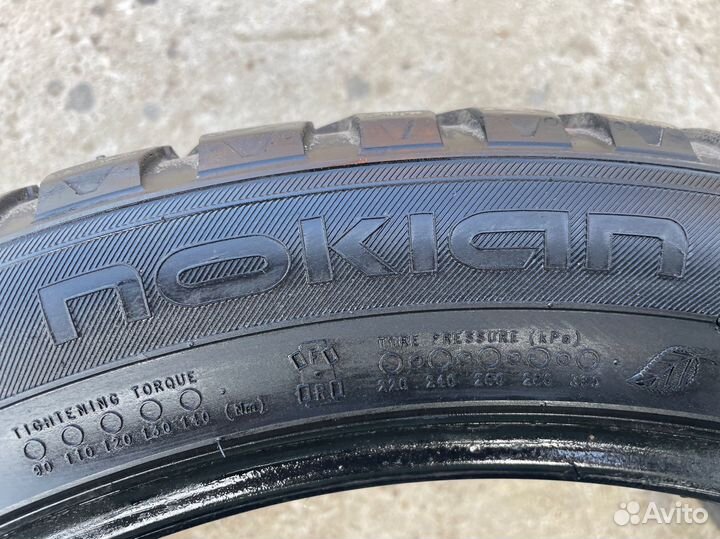 Nokian Tyres Hakkapeliitta 8 SUV 275/40 R20