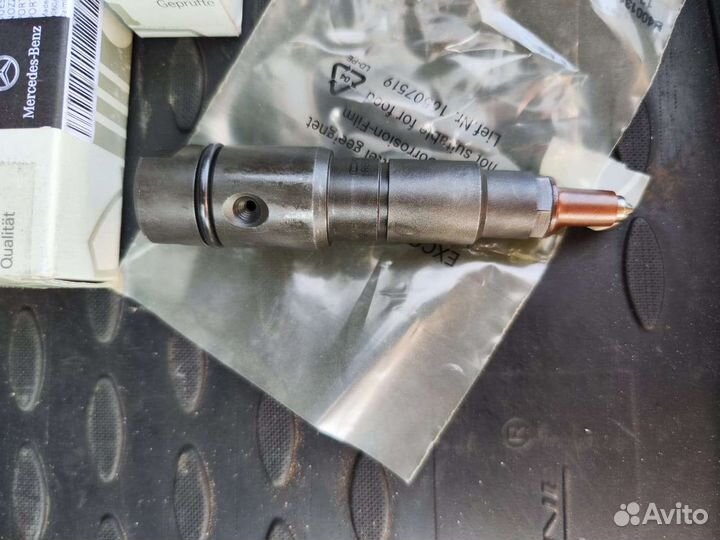 Форсунка топливная на Мercedes оригинал