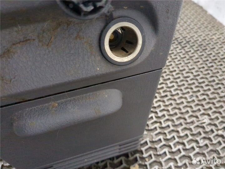 Консоль салона Ford Explorer, 2003