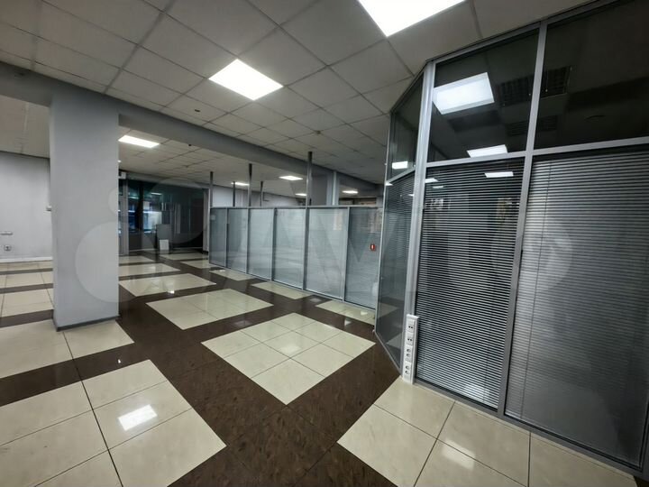 Офис кабинетной планировки в самом центре