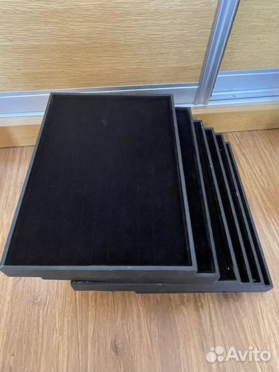 Выставочное ювелирное оборудование