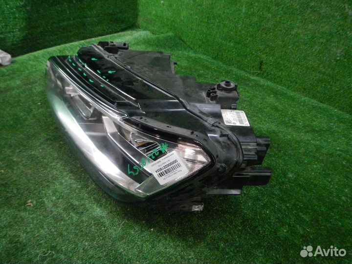 Фара левая Volkswagen Tiguan