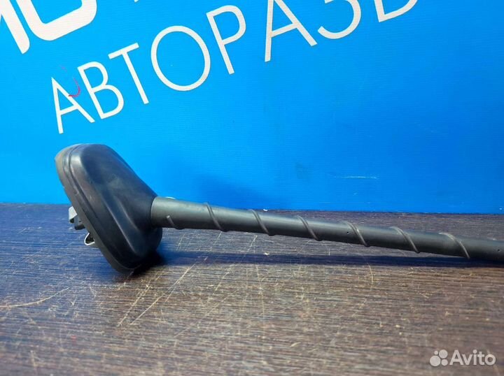 Антенна на крышу Skoda Rapid