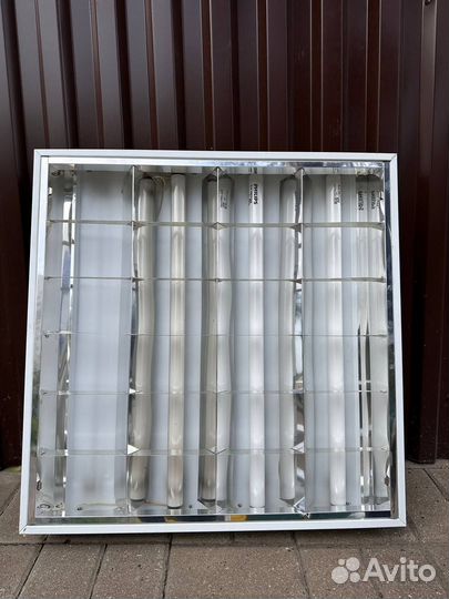 Светильник потолочный