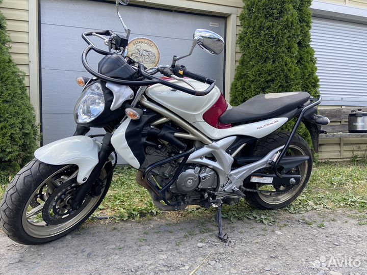 Suzuki SFV 650 Gladius