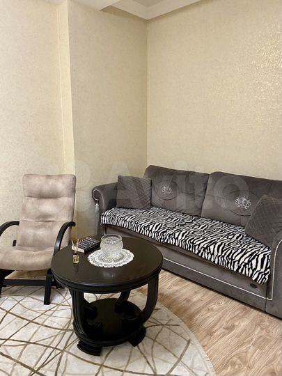 2-к. квартира, 50 м², 1/6 эт.