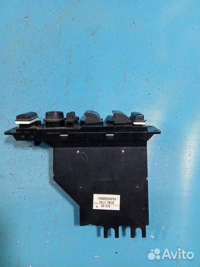 Блок управления стеклоподъемниками Land Rover Ran