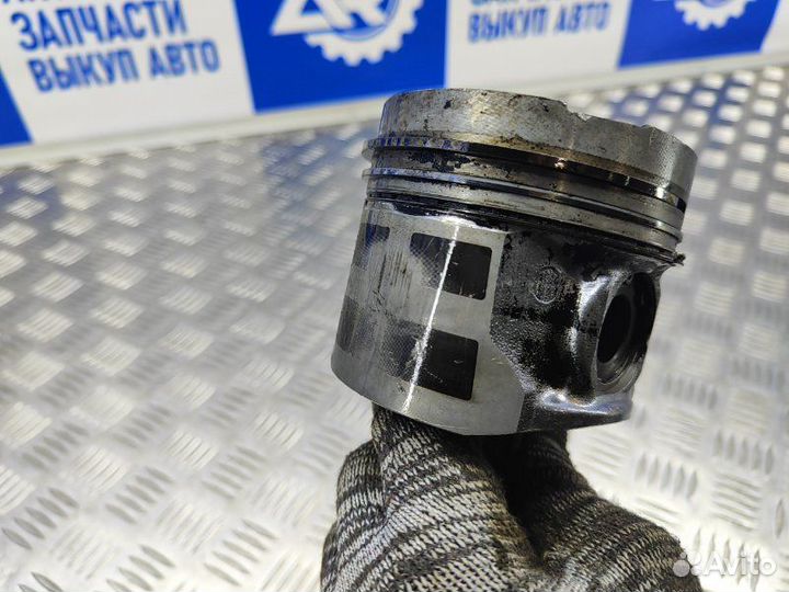 Поршень с шатуном Mitsubishi Pajero Sport 2 4D56