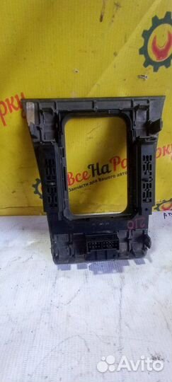 Накладка консоли передней панели Мерседес-Бенс