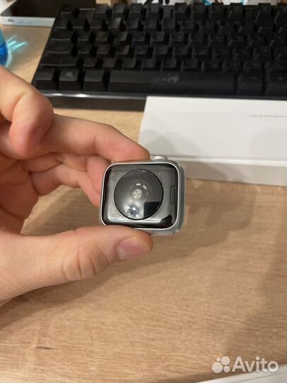 Часы apple watch se 40 mm бу