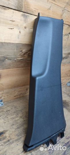 Накладка обшивка стойки правая Volkswagen Passat