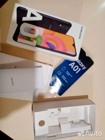 Коробка и документы на телефон А 01