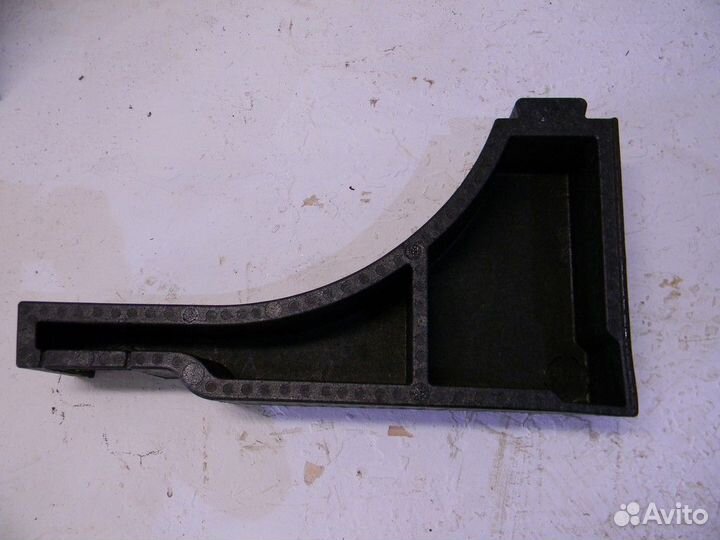 Ящик для инструментов Focus III 2011