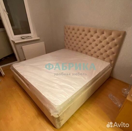 Кровать с матрасом новая