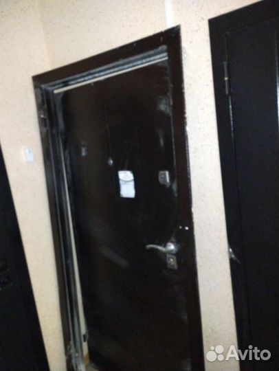 Дверь входная металлическая
