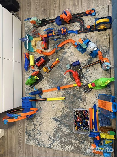 Игрушки Hot Wheels