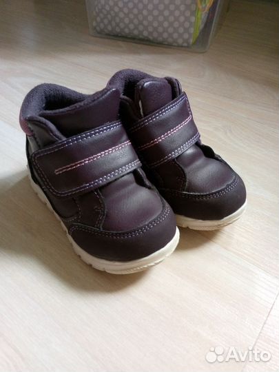 Ботинки демисезонные для девочки 22 размер
