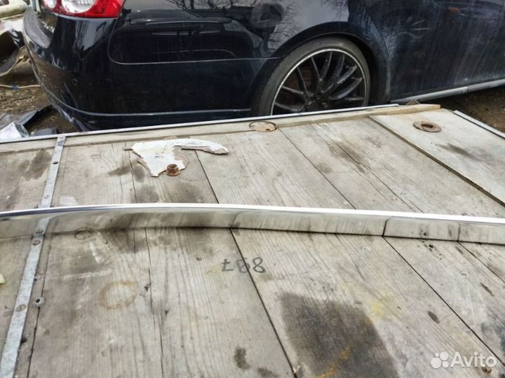 Молдинг крыши левый Volkswagen Touareg 7L6 BMV