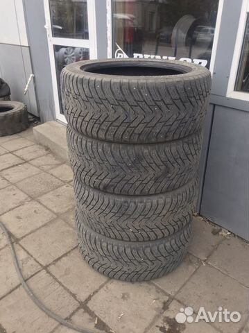 Nokian Tyres Hakkapeliitta 8 SUV 275/45 R20