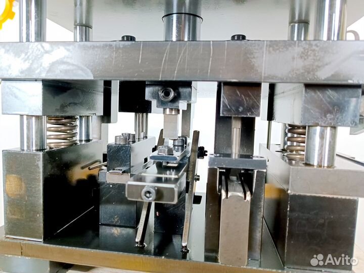 C640+P400 Пресс-матрица для A L окон Industrias AZ