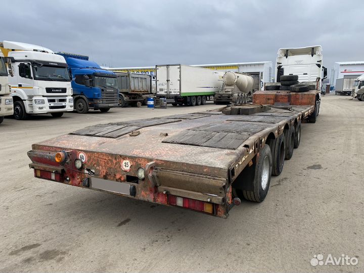 Полуприцеп трал (тяжеловоз) Политранс ТСП 94184, 2013