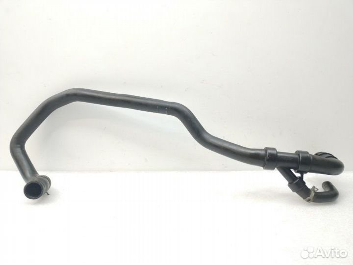 Патрубок системы охлаждения Volvo S80 2 поколение