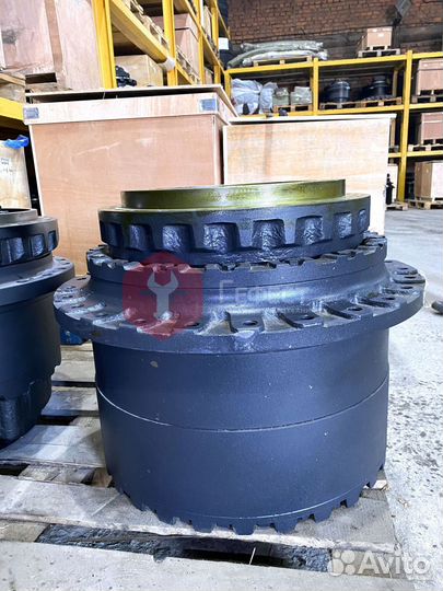 Редуктор хода Komatsu PC400-6Z 208-27-00151