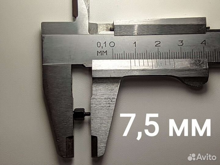 Винт со стойкой для крепления M.2 SSD
