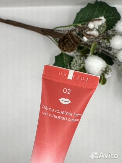 Средства для губ Clarins