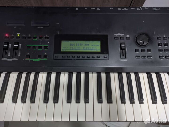 Синтезатор Yamaha SY77 (AFM+AWM2)