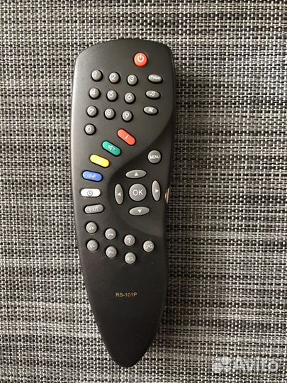 RS-101P Пульт для спутниковых ресиверов